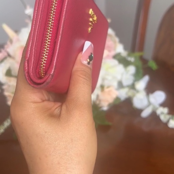 Prada Pink Wallet gold hardware - Picture 6 of 14